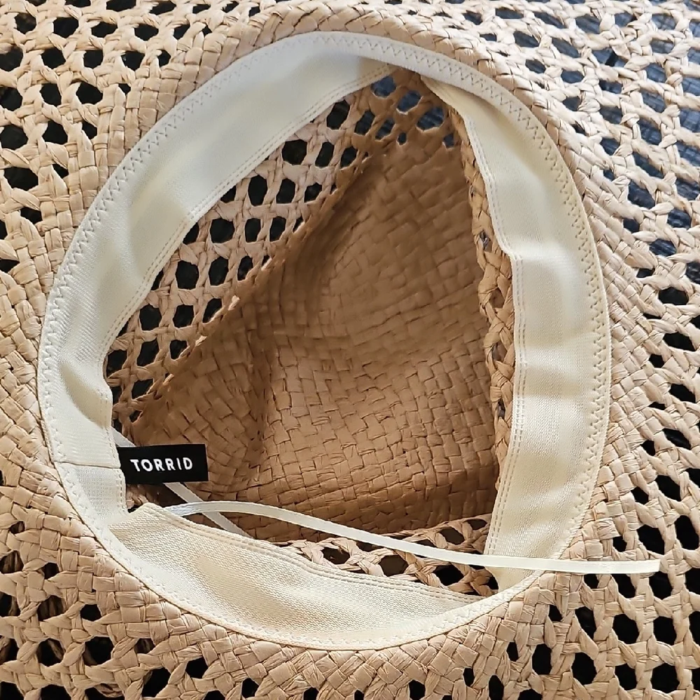 Torrid Natural Woven Sun Hat NWT Size S/M